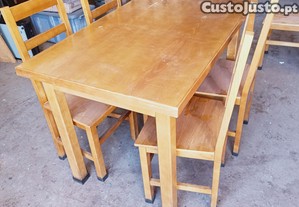 mesas e cadeiras de restaurante