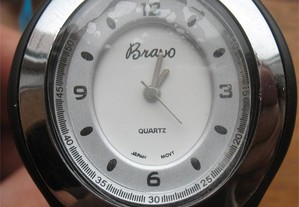 Relógio Bravo Desportivo (Movimento japonês)