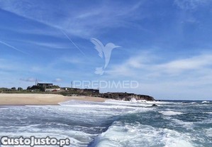 Terreno com vistas de mar e projeto aprovado