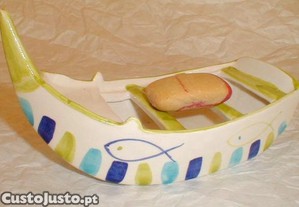 Saboneteira barco cermica 18x4cm