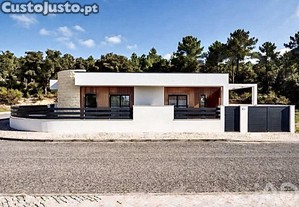Casa / Villa em Fernão Ferro de 100,00 m²