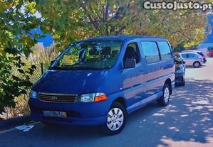 Toyota HiAce D4D verso luxo 6lug mista - 02