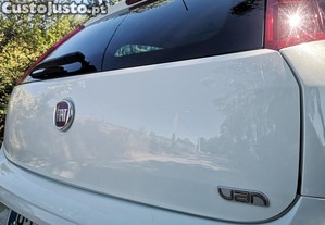 Fiat Punto VAN 1.3 M-Jet 95cv c/ A/C - Nacional - Iva Dedutivel - Como Nova 