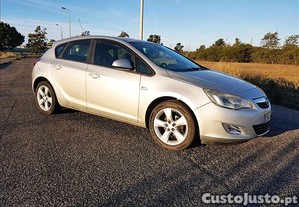 Opel Astra J 1.4i Enjoy - 10