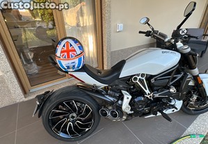 Xdiavel S Mota muito bem conservada