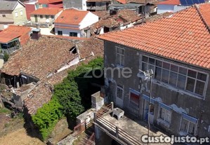 Moradias T5 E T4 Para Reabilitar