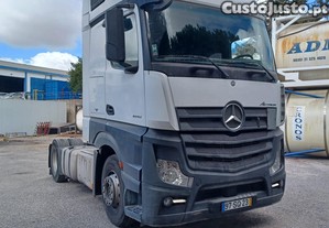 trator MERCEDES 1845 450 cv