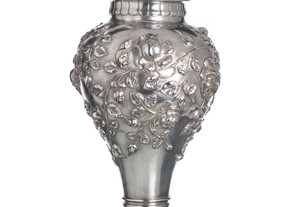 Grande jarra floreira em prata Portuguesa