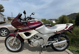 Yamaha tdm 850 como nova