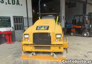 Cilindro Caterpillar CB24B, ano 2016, 1092h