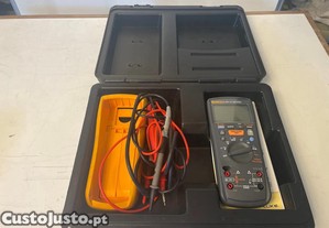 FLUKE 1587 FC Multmetro com medidor de resistncia de Isolamento