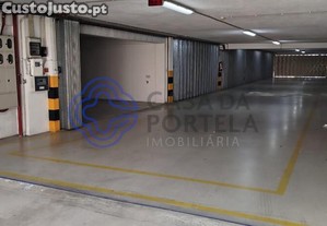 de Garagem na Rua do Campo Alegre