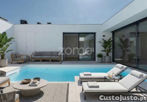Moradia Luxo T4 Com Piscina Aquecida Na Praia...
