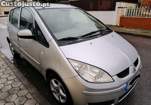 Mitsubishi Colt 1.1 gasolina com AC - 07