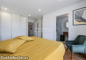 Moradia T5 De 2022 Com Piscina A 10 Minutos Do...