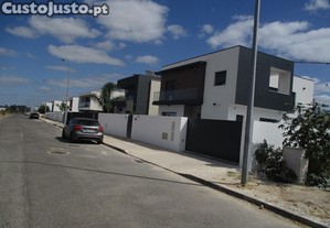 LOTE URBANO-528m2-Para construo Moradia isolada-Pinhal Novo