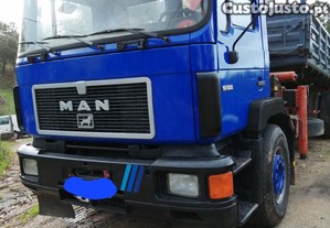 Man 322 tri basculante com grua palfinger