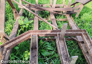 Grade de bicos dentes