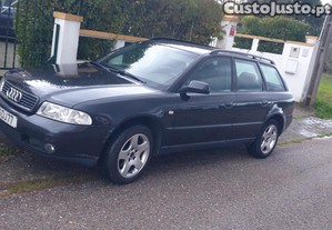 Audi A4 Confort  115cv - 00