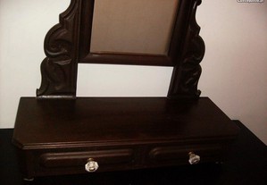 Espelho com gavetas muito antigo restaurado
