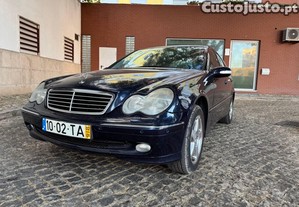 Mercedes-Benz C 220 CDi - 02