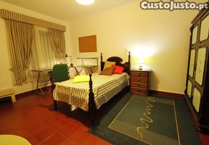 Excelentes quartos junto  Solum