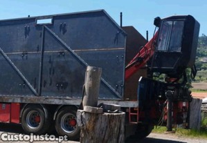 Fh540 8x4 com cabine globetrotter com grua palfinger