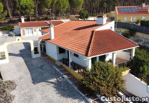 Casa / Villa T5 em Abr de 154,00 m