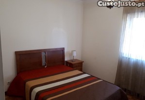 Quarto rapariga vila real utad