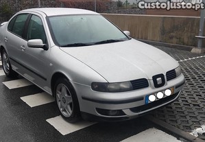 Seat Toledo 1.9 TDI 150 cavalos - 01
