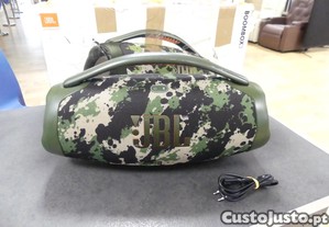 Caixa de som JBL Boombox 3  Cor: Camuflada  Na caixa original com carregador