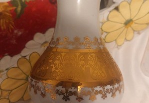 jarro decorado à mão 24k