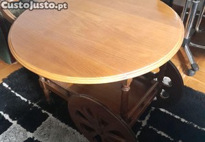 Movel com rodas para por bebidas