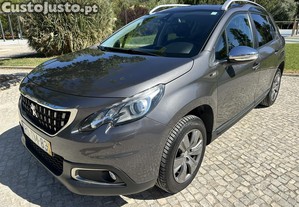 Peugeot 2008 1.2 PureTech Style - 17