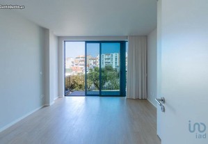 Apartamento T2 em Porto de 100,00 m²