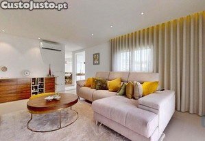 Casa / Villa T5 em Macieira Da Lixa E Caramos de 250,00 m²
