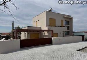 Casa / Villa T3 em Silveira de 135,00 m²