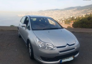 Carro na Ilha da Madeira para férias Rent a Car Holidays