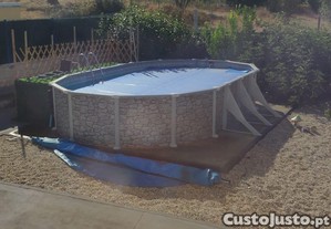 Piscina de superfcie - TELA RASGADA