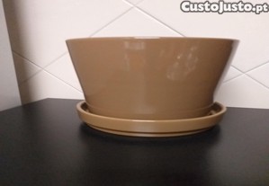 NOVO,4 vasos e pratos cermicos,preo unidade,cor castanho,em mo,veja zonas