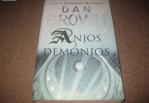 Livro "Anjos e Demónios" de Dan Brown