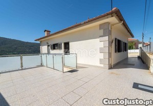 Moradia Individual Em Nogueira, Braga | Ideal...