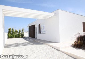 Moradia Unifamiliar com Piscina - Lourinh