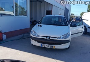 Peugeot 206 (2S8hza)