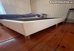 Bed base / base de cama