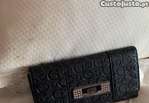 Carteira Guess com brilhantes
