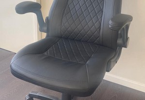 Alpha Gamer Chair (cadeira)