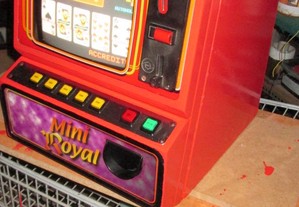 Máquina de entretenimento Mini Royal