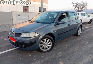 Renault Mgane 1.5dci 105cv 6 velocidades - 08