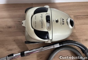 aspirador AEG essense